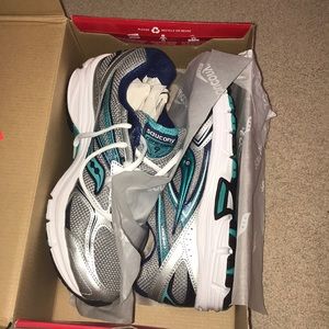 Saucony Women’s Cohesion 9 Running Sneakers